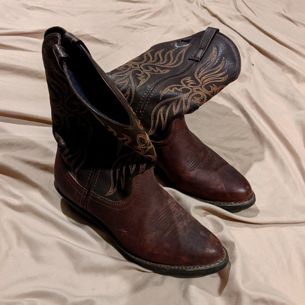 Laredo Women's brown cowboy boots size 8M